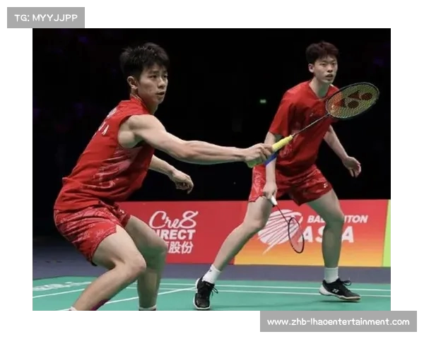 中国男双逆转印尼强敌 争夺羽毛球公开赛决赛席位